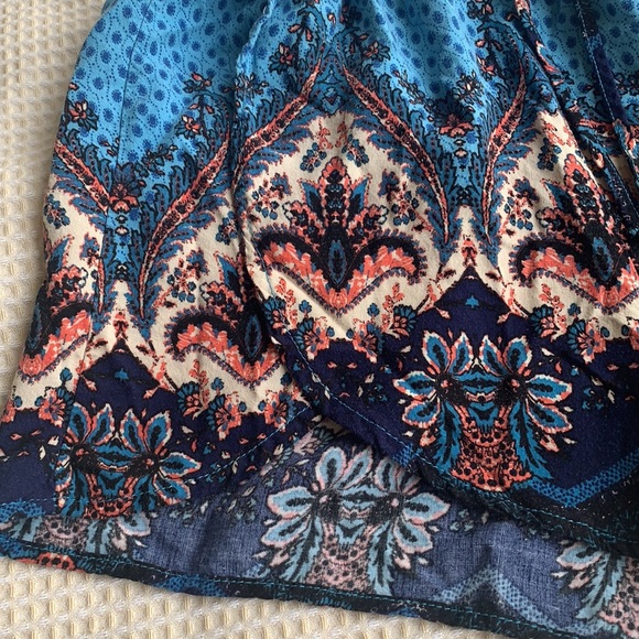 Hollister super cute flowing shorts size XS - Picture 4 of 8